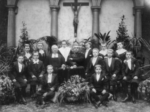 Photo historique de l'école des Frères de Tournai.